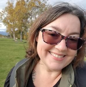 Meet your Posher, Denise